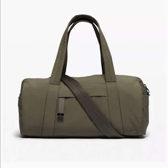 lululemon athletica Handbags - Lulu lemon workout bag